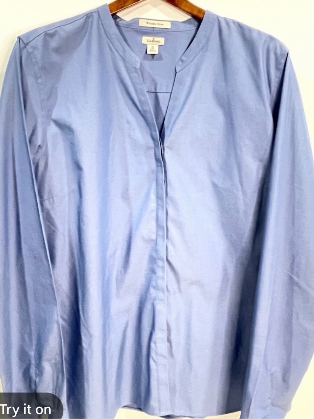 NWOT L.L.Bean Size Medium Wrinkle Free Sky Blue Collarless Shirt